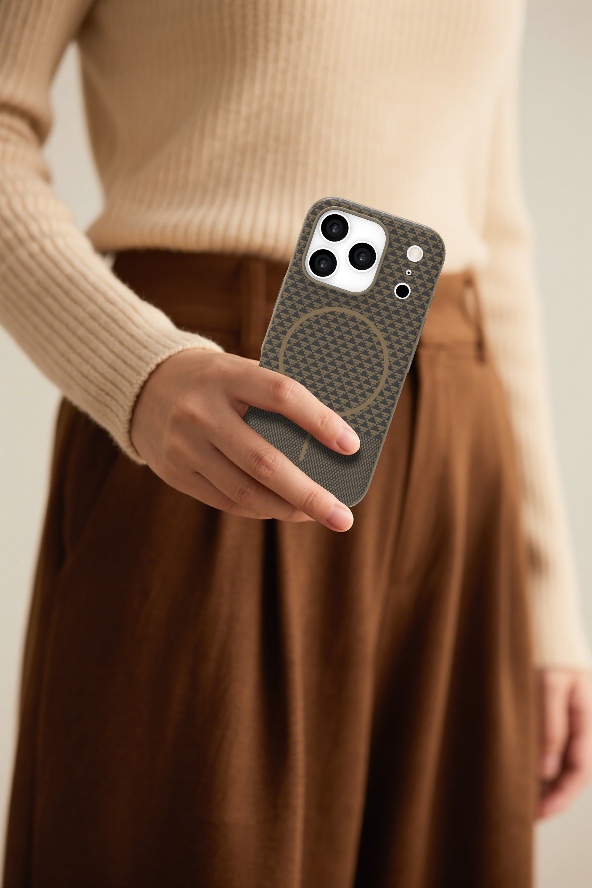 LZEL Magcarbon Splice Case for iPhone 17 Pro Max | Brown Carbon